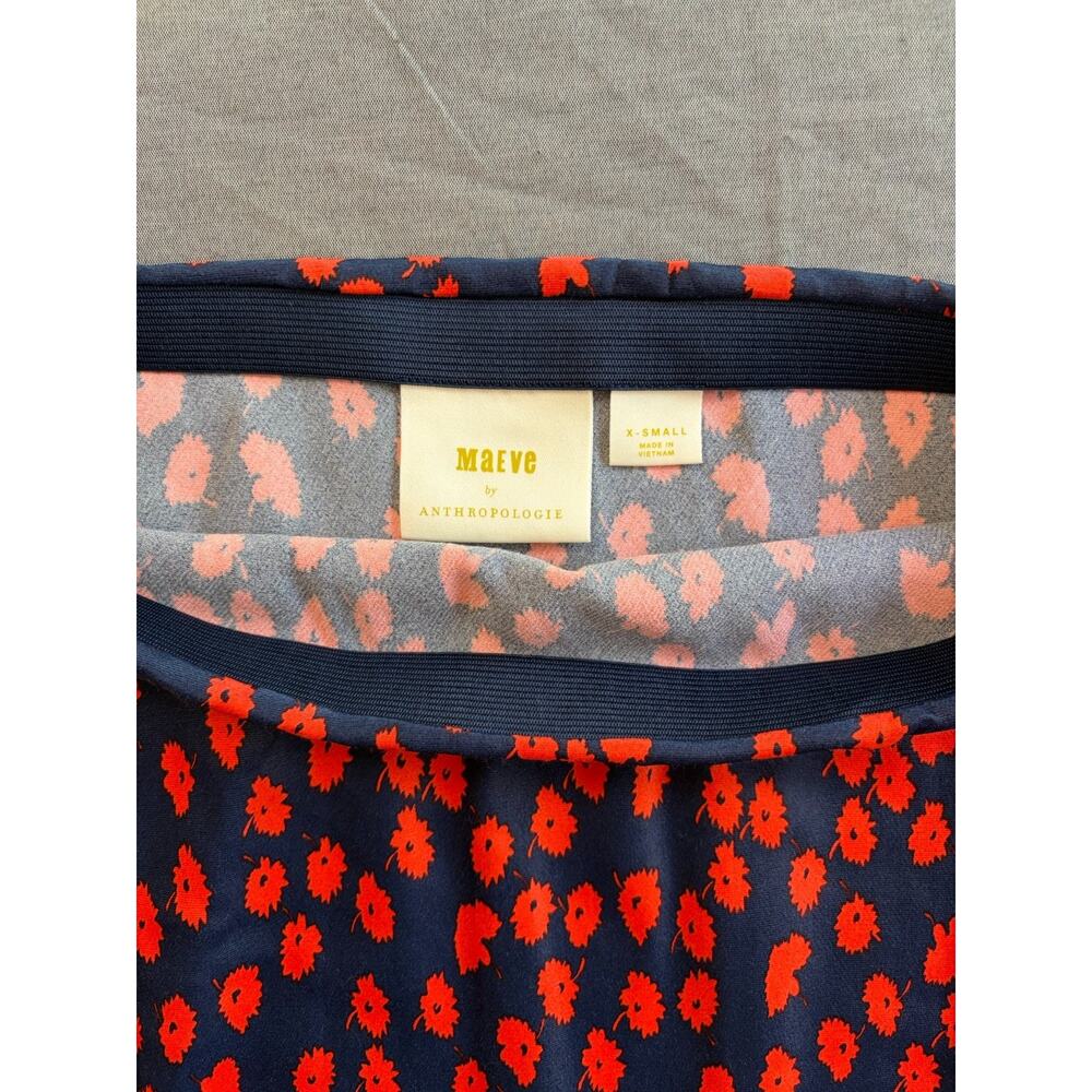 Maeve Anthropologie Women's Skirt Size XS Red Floral Navy Dressy Midi - Picture 4 of 7